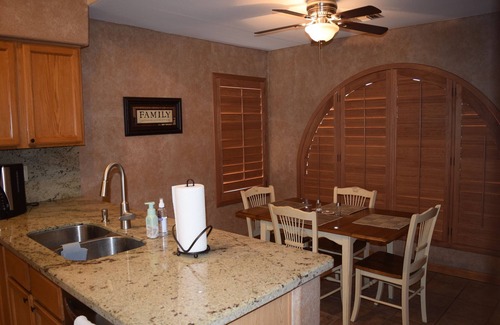 Desert Harbor House | Pet-Friendly Retreat for 6 Near Golf, Hiking & Shopping