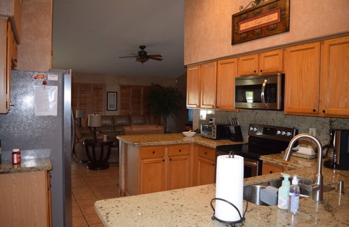 Desert Harbor House | Pet-Friendly Retreat for 6 Near Golf, Hiking & Shopping