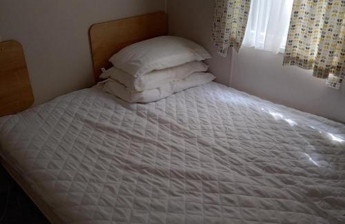 Weymouth House | Pet-Friendly Seaside Caravan in Weymouth with Private Pool