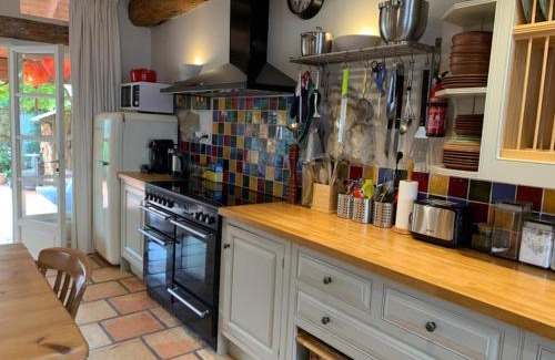Saint-Meard-de-Gurcon House | Pet-Friendly Holiday Homes in Saint-Méard-de-Gurçon