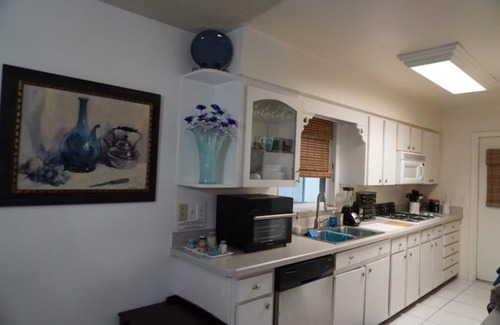 Casselberry House | Perfect Vacation Home: 3 Bedrooms, Game Room & Spa!