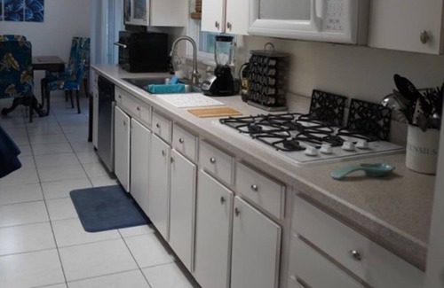 Casselberry House | Perfect Vacation Home: 3 Bedrooms, Game Room & Spa!