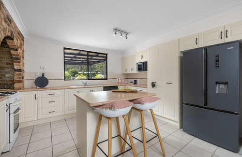 Arakoon House | Ideal Retreat for 9 with Pool & Oceanfront Views