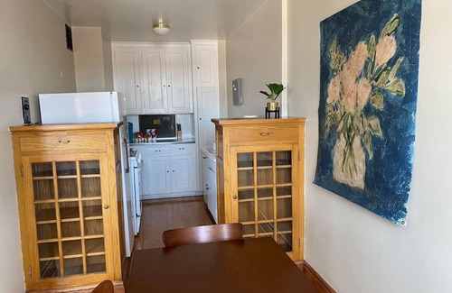 Cheyenne Apartment | Cozy Stay for 3 with Kitchen in Downtown Cheyenne