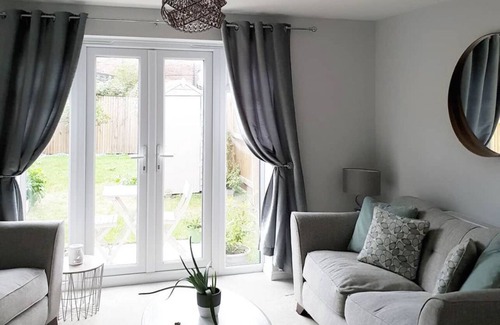 St. Michael's House | Sleeps10-Garden-FreeParking-Bbq-FamilyFriendly