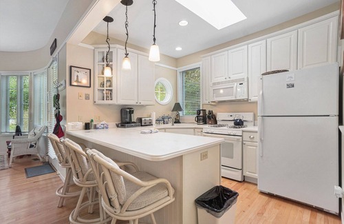 South Haven Cottage | Discover Sleepy Hollow Beach Resort's New Cottage 8A