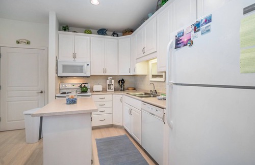 South Haven Villa | Experience Villa F at Sleepy Hollow Beach Resort - 10/10 Rating