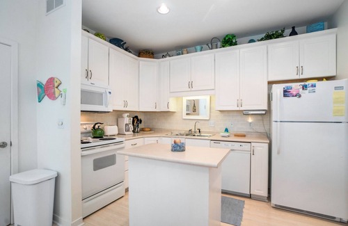 South Haven Villa | Experience Villa F at Sleepy Hollow Beach Resort - 10/10 Rating