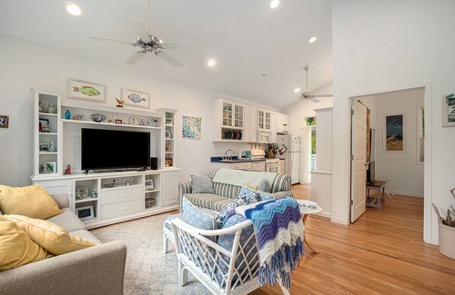 South Haven Villa | Experience Terrace 22 at Sleepy Hollow Beach Resort