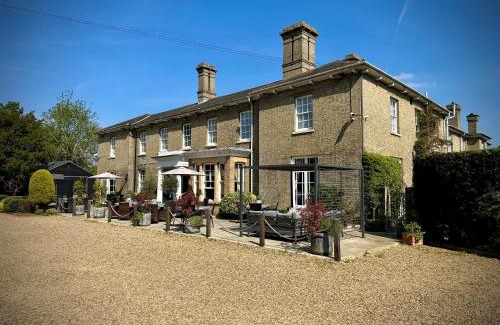St Ives Hotel | Discover Slepe Hall Hotel: Perfect for Families & Accessible