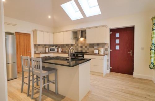 Downpatrick House | Exceptional Stay at Sliabh Amharc - Pet Friendly & 4 Stars