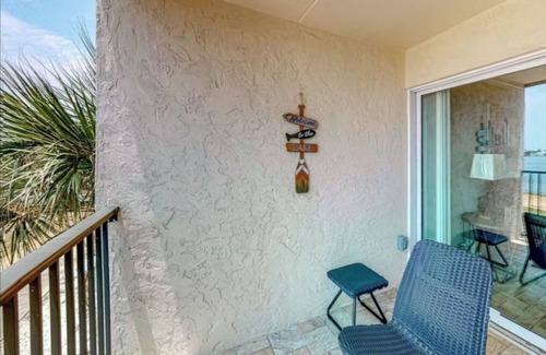 Fort Walton Beach Condo | Welcome to Slice of Heaven - Breathtaking Watercoastal Escape!