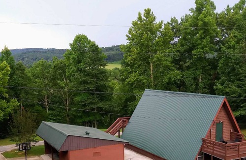 Quebeck House | Slice of Heaven on the Caney Fork River