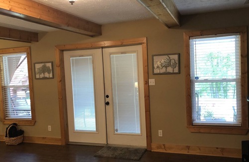 Quebeck House | Slice of Heaven on the Caney Fork River