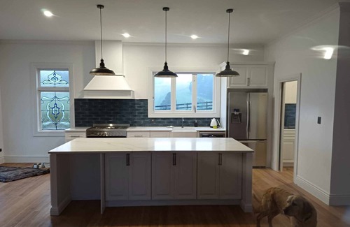 Okaihau House | Refreshingly Renovated Villa with Pet-Friendly Amenities