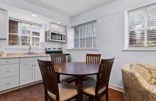 Downtown Apartment | Peaceful Escape in Downtown Southern Pines with Family Amenities