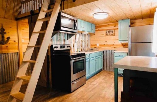 Belle Mina House | Rustic Retreat at Smith Lake: Family-Friendly Getaway