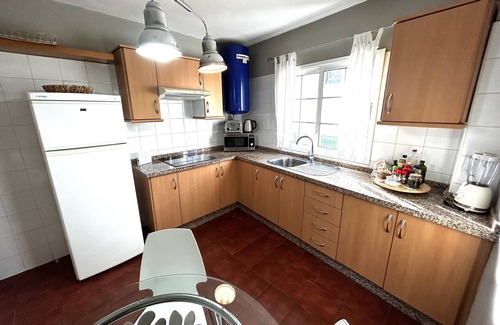 San Miguel de Abona Apartment | Oceanview Slim Eloy Penthouse with Spa and Family-Friendly Perks