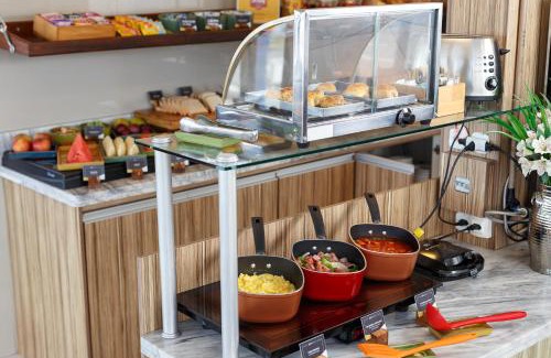 Kobrasol Hotel | Ideal Stay at Slim São José Zion with Family-Friendly Amenities