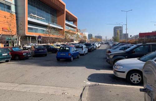 rayon Triaditsa Apartment | Ideal Stay at Sliver City Near Paradise Mall & Metro