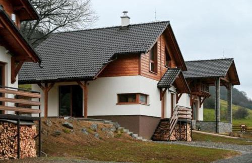 Myto pod Dumbierom House | Discover Slnečné Chaty pod Ďumbierom: Family-Friendly Retreat