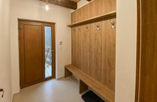 Myto pod Dumbierom House | Discover Slnečné Chaty pod Ďumbierom: Family-Friendly Retreat