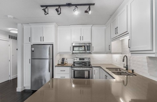The Blue Mountains Condo | Slope View Chalet - Walk to the Village/Patio