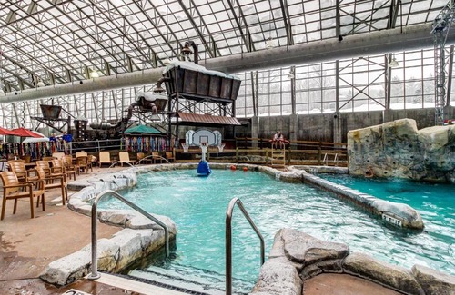 North Troy Apartment | Enjoy Family Fun at Slopeside 705 with Hot Tub Access