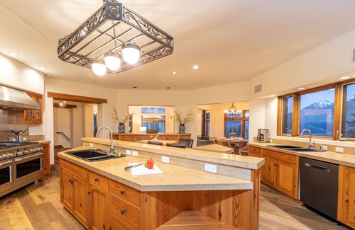 Mountain Village House | Unmatched Slopeside Villa: Ski-In/Out, Pet Friendly & Spa