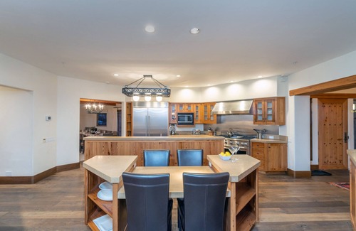Mountain Village House | Unmatched Slopeside Villa: Ski-In/Out, Pet Friendly & Spa