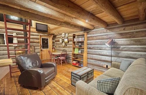 Regional District of Nanaimo House | Slow-Go Log Cabin in the Woods with Cozy Woodstove