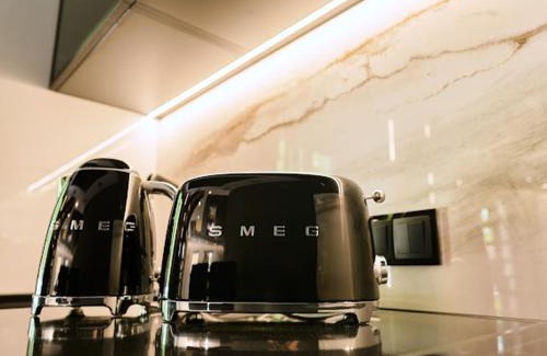 Gledy Apartment | Relax at Slow Time: Perfect Family Getaway with Kitchen