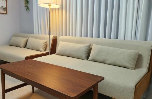 Cheonho-dong Apartment | Family-Friendly Retreat at Slow, Jamsil in Gangdong