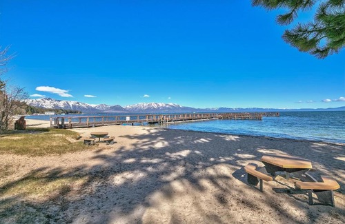 South Lake Tahoe House | SLT Home: Beachfront Retreat with Pool & Hot Tub Access