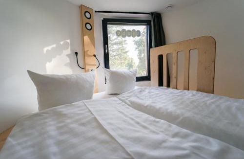 Rottstock Hotel | Family-Friendly Stay at Slube 25 Teiche Rottstock, Rated 9/10