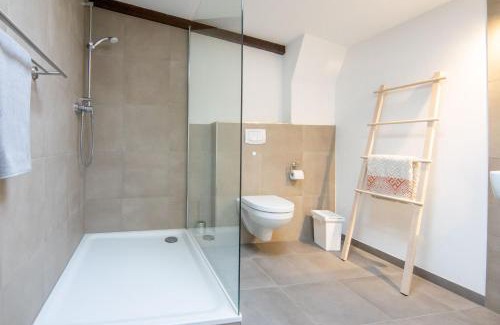 Zentrum Apartment | Beautiful Skandi-Style Retreat Just Steps from the Harbor