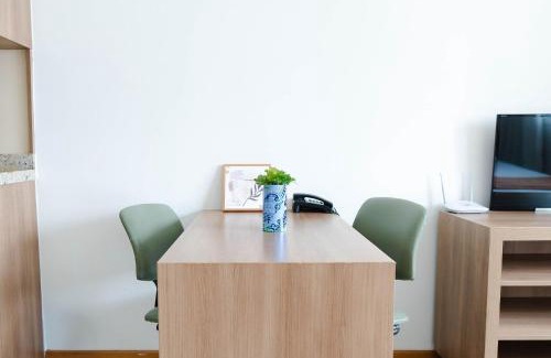 Setor Hoteleiro Norte Apartment | Central Flat with Pool & Hot Tub Near American Embassy