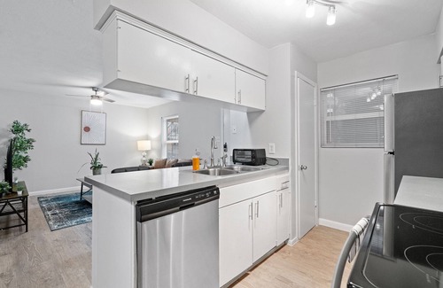 Highland Apartment | Small 1 Bedroom Apt in Highland Austin 3723