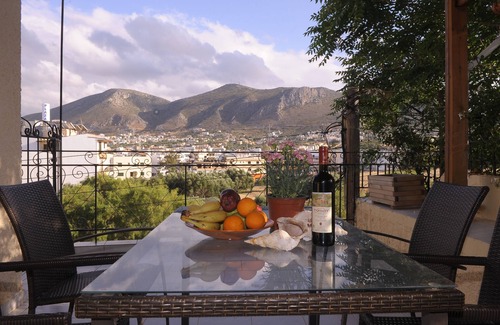 Limenas Chersonisou Apartment | Mountain View Studio with Spa and Breakfast Included