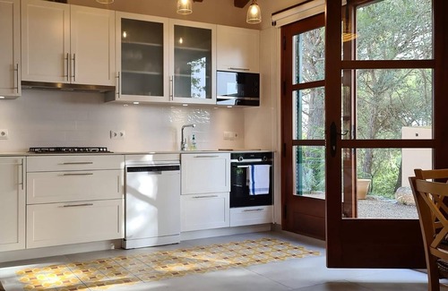 Valls Apartment | Cozy Independent House with Private Garden near Valls