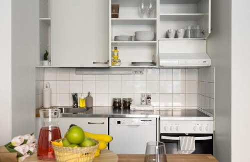 Etu-Toolo Apartment | Discover a Hidden Gem in Kamppi – 4-Star Comfort Awaits