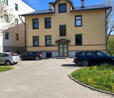 Lasnamae Apartment | Cozy Apartment in Sikupilli with Child-Friendly Amenities