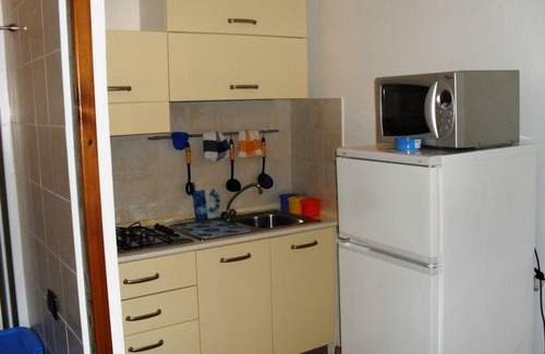 Trapani City Centre Apartment | Cozy Apartment Steps from Port with Ocean View & Spa