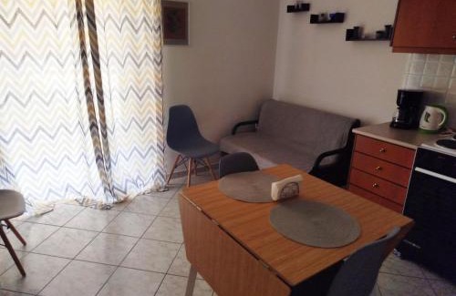 Trikala Apartment | Charming Small Apartment Trikala - Pet Friendly & Accessible