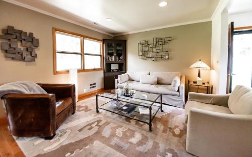 Granville House | Top-Rated Small Batch Lodging: Pet & Child Friendly Retreat