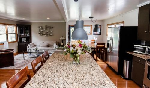Granville House | Top-Rated Small Batch Lodging: Pet & Child Friendly Retreat