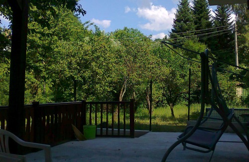 Vitosha District House | Cozy House with Kitchen near Vitosha Mountain Retreat