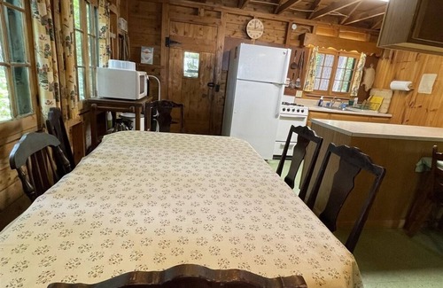 Standish Cabin | Cozy Cabin Retreat Near Sebago Lake - Pet Friendly Getaway