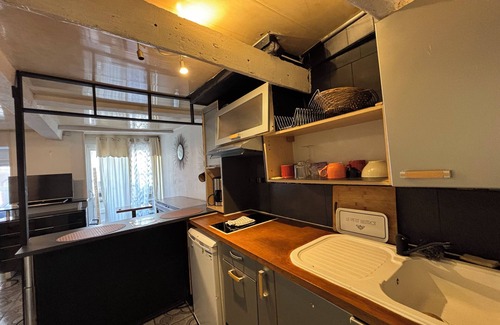 Clermont-Ferrand Apartment | Small, comfortable studio