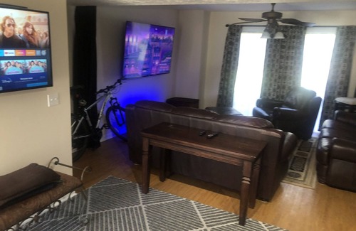 Savannah Condo | Cozy Condo Near GSU Armstrong & St Joseph Hospital